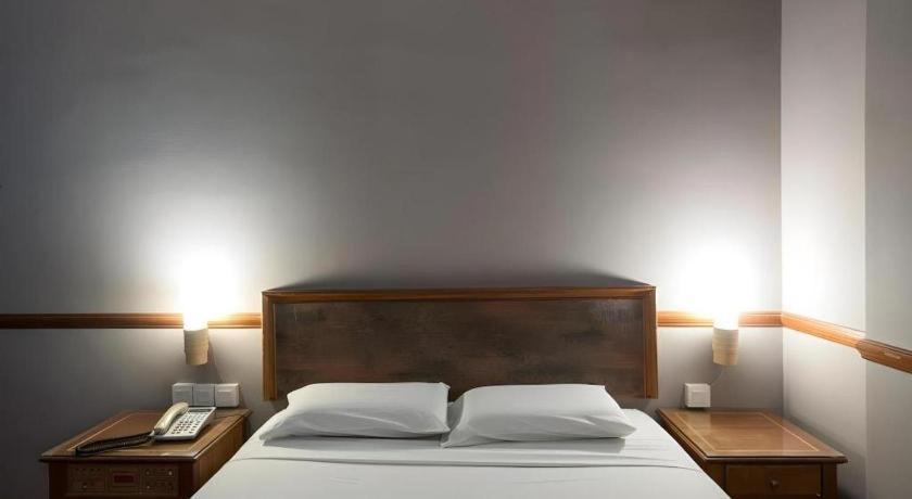 Four Chain View Hotel