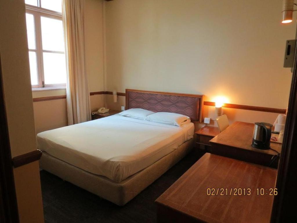 Hotel Four Chain View 2*