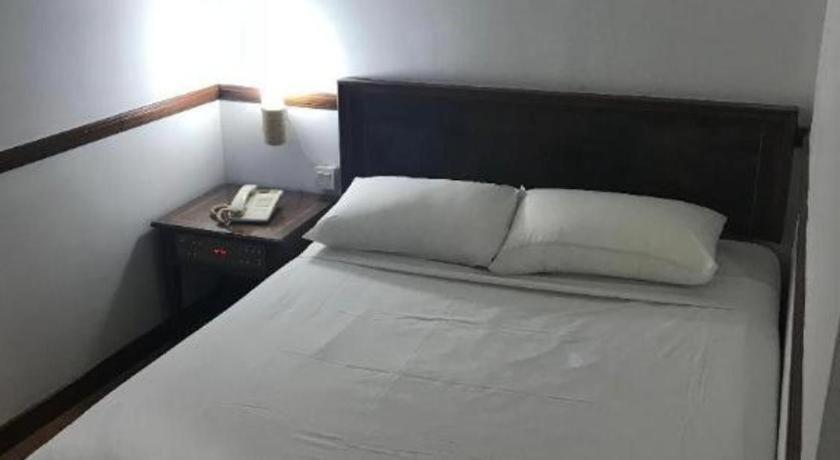 Hotel Four Chain View 2*